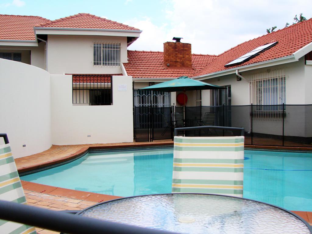 17 On 13Th Guest House Edenvale Exterior foto